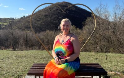 JAK ŽÍT V DNEŠNÍM SVĚTĚ HOROROVÝCH ZPRÁV A STRACHOVÝCH PŘEPOVĚDÍ?