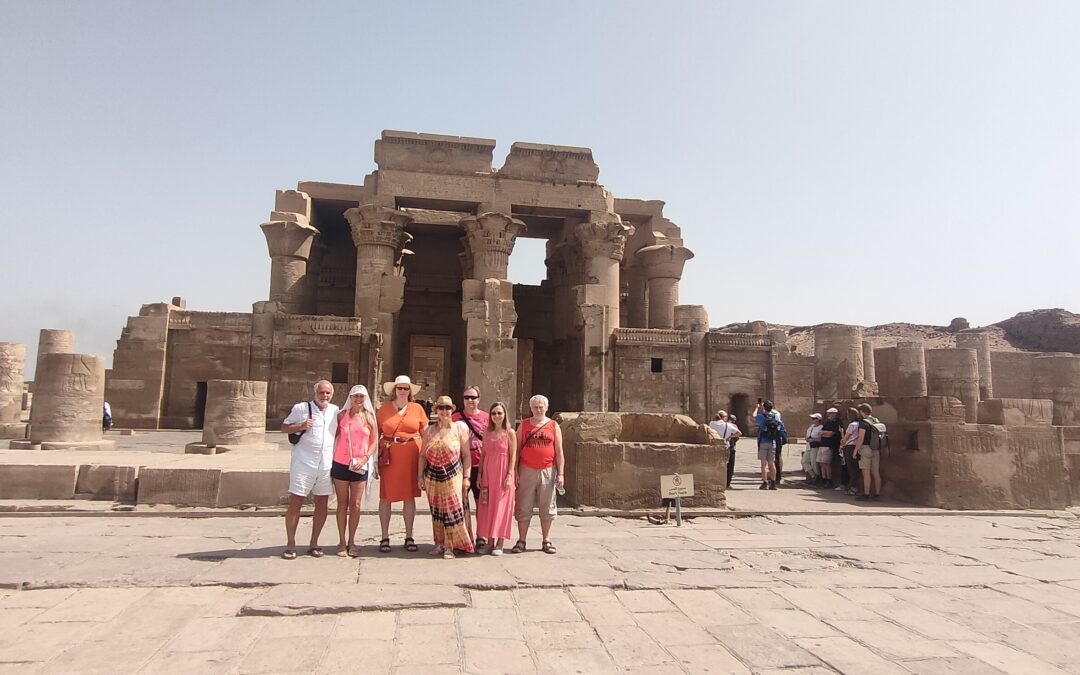 Chrám KOM OMBO – BRÁNA CELISTVOSTI A PŘIJETÍ SVÉHO STÍNU